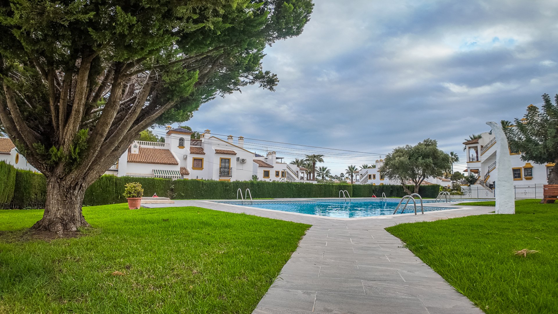 Resale - Townhouse -
Orihuela Costa - Villamartín