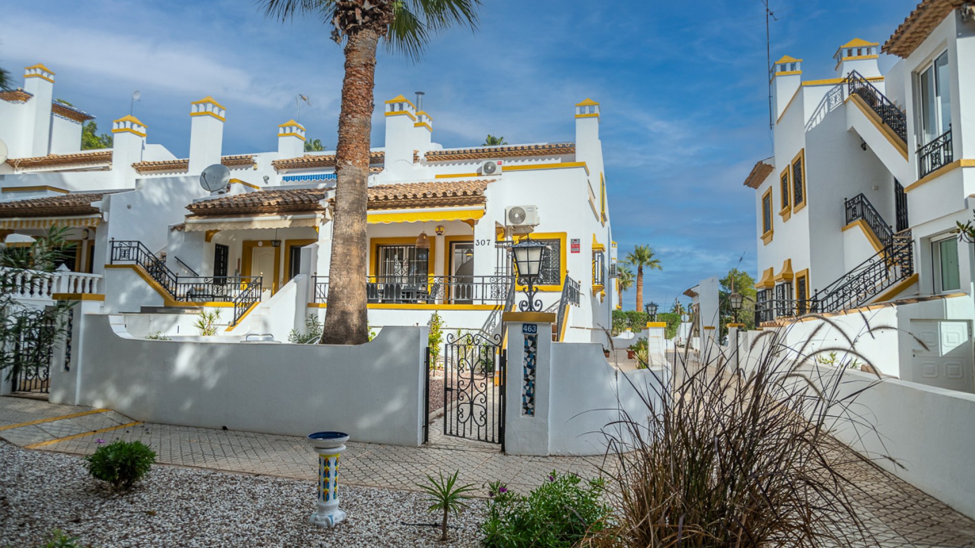 Resale - Townhouse -
Orihuela Costa - Villamartín