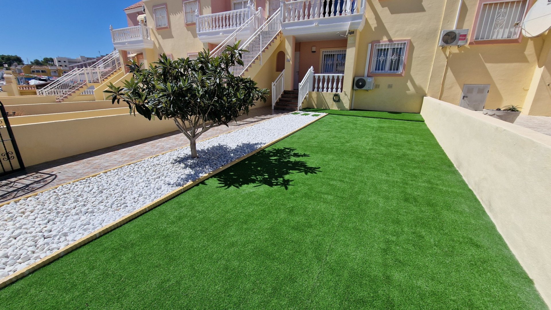 Resale - Townhouse -
Orihuela Costa - Villamartín