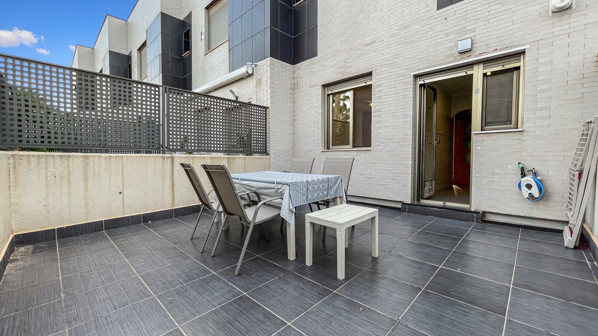 Resale - Townhouse -
Pilar de la Horadada - El Mojón