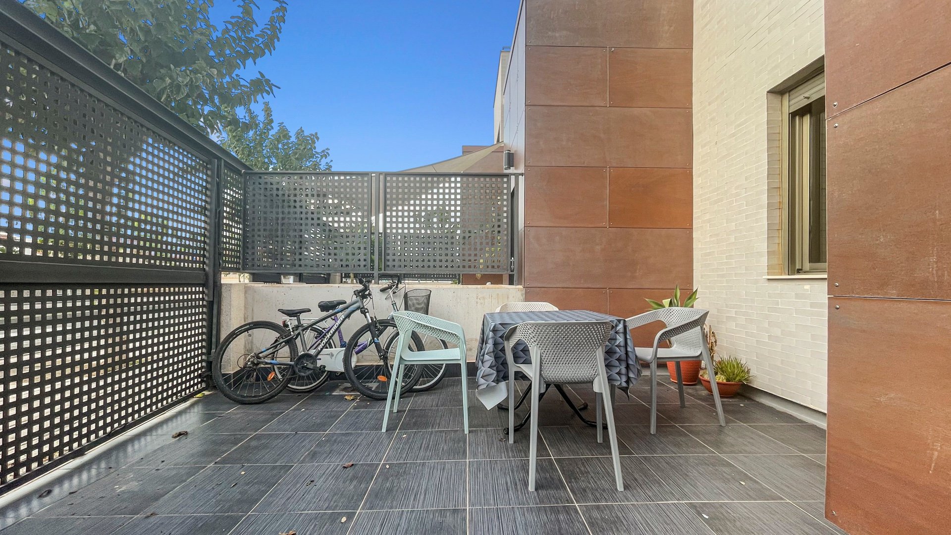 Resale - Townhouse -
Pilar de la Horadada - El Mojón