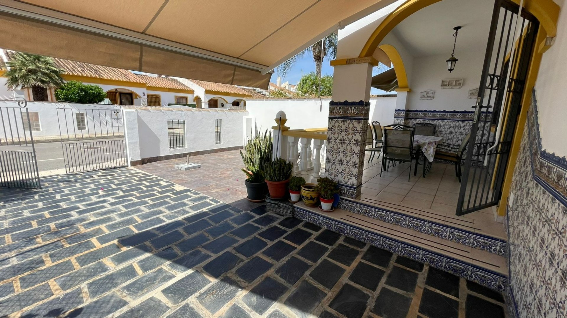 Resale - Townhouse -
Pilar de la Horadada - Torre de la Horadada