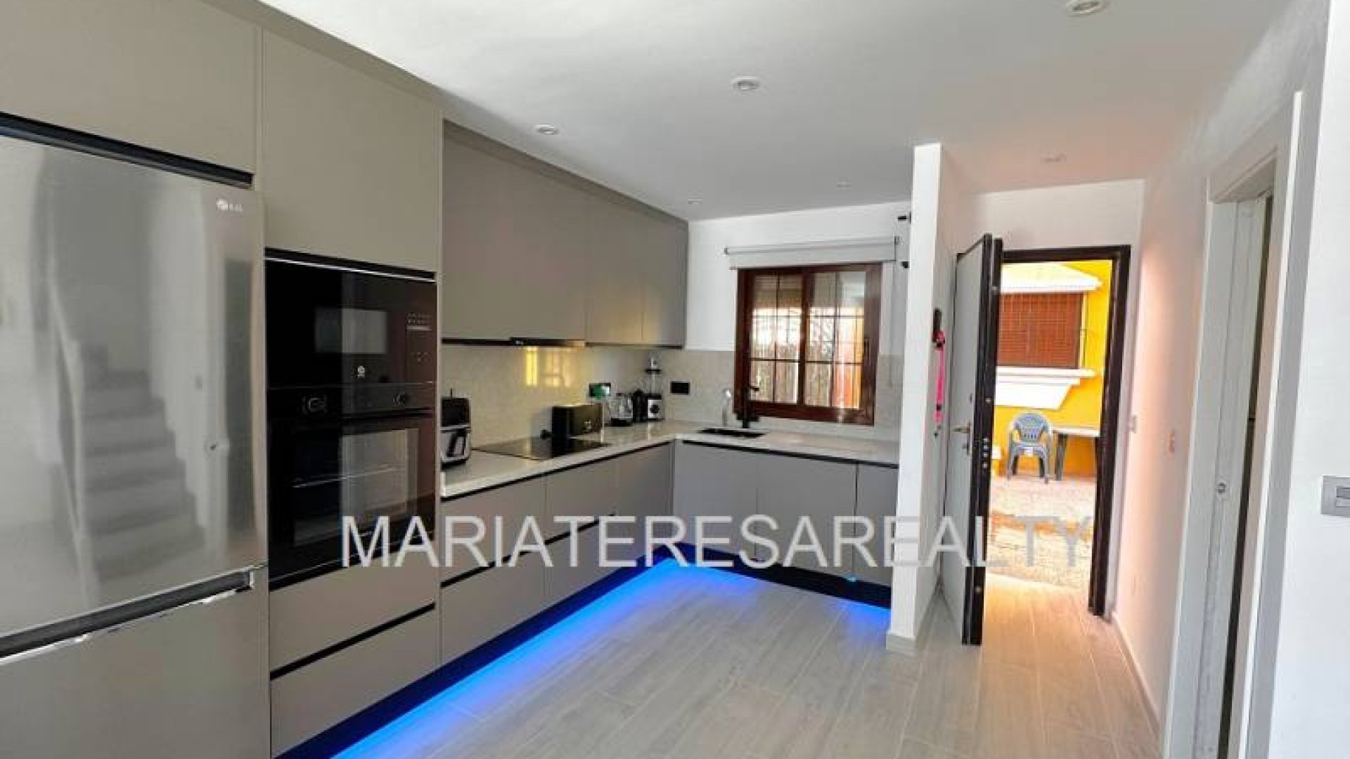 Resale - Townhouse -
San Javier - Santiago de la Ribera
