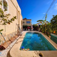 Resale - Townhouse -
San Miguel de Salinas