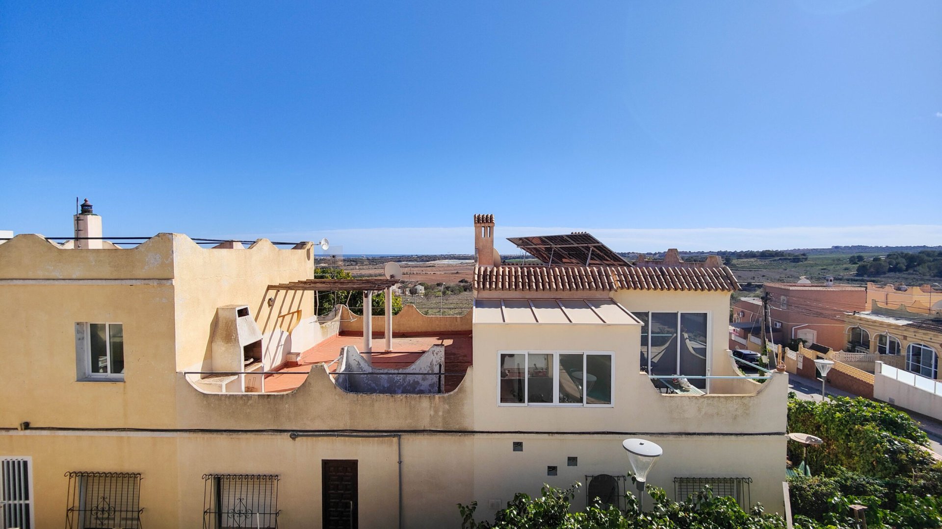 Resale - Townhouse -
San Miguel de Salinas