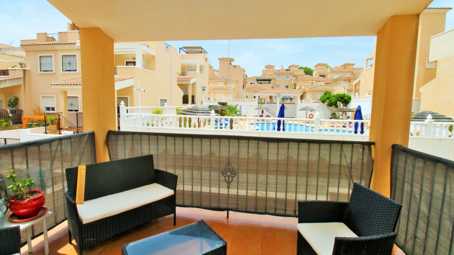 Resale - Townhouse -
San Miguel de Salinas