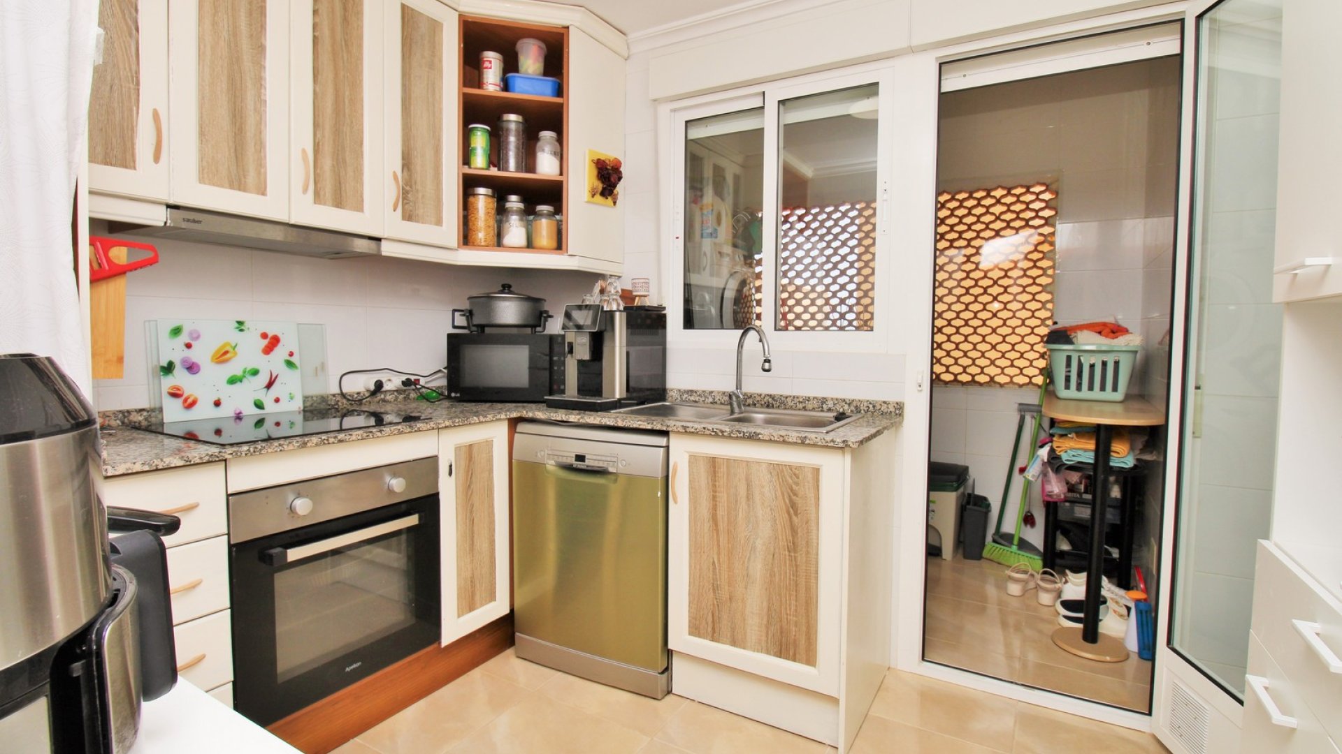 Resale - Townhouse -
San Miguel de Salinas