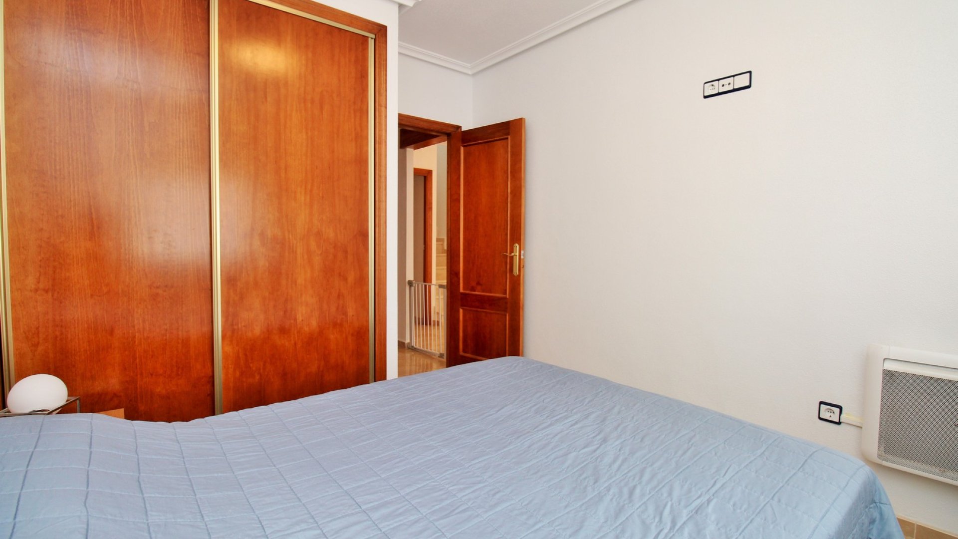 Resale - Townhouse -
San Miguel de Salinas