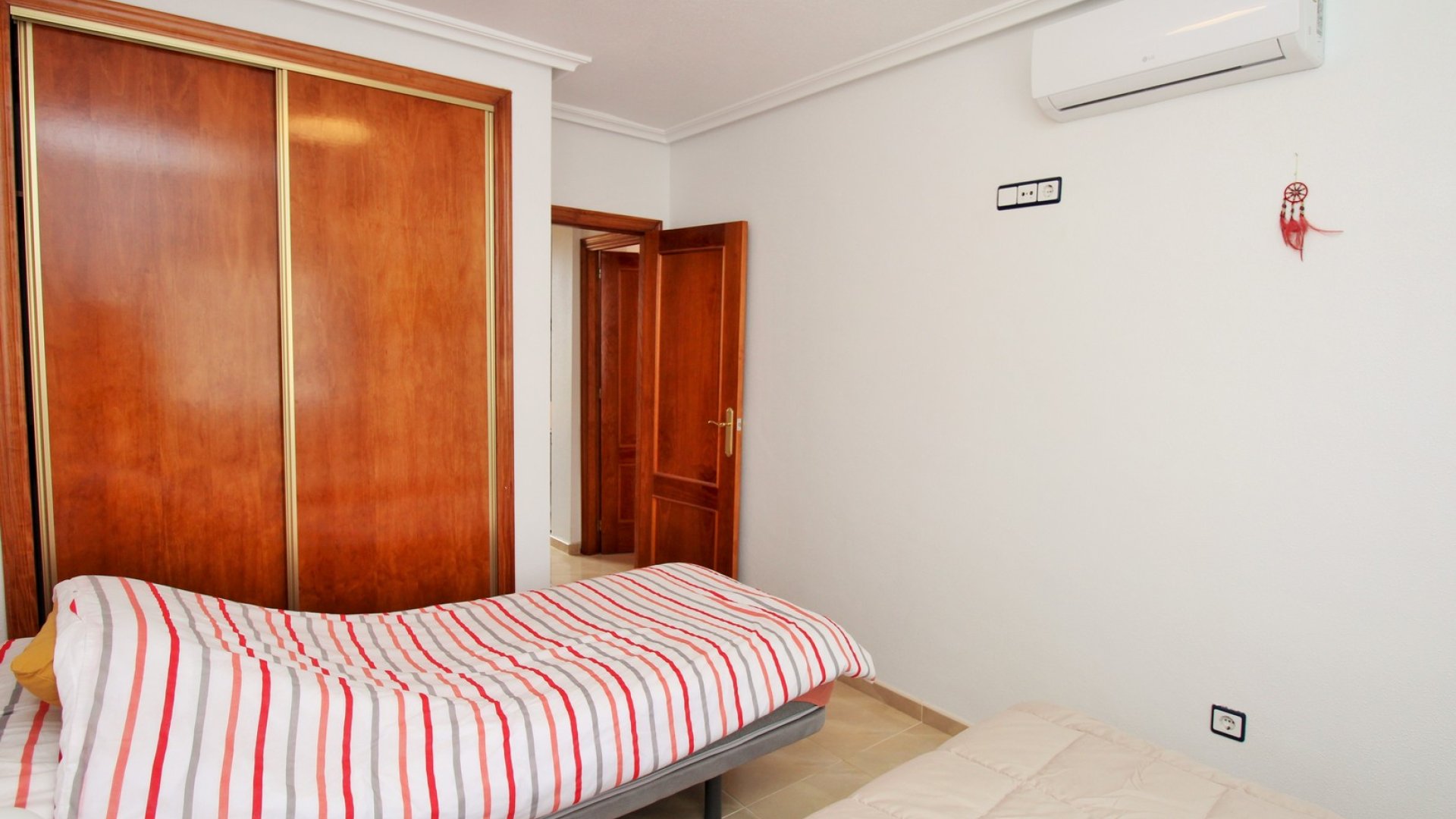 Resale - Townhouse -
San Miguel de Salinas