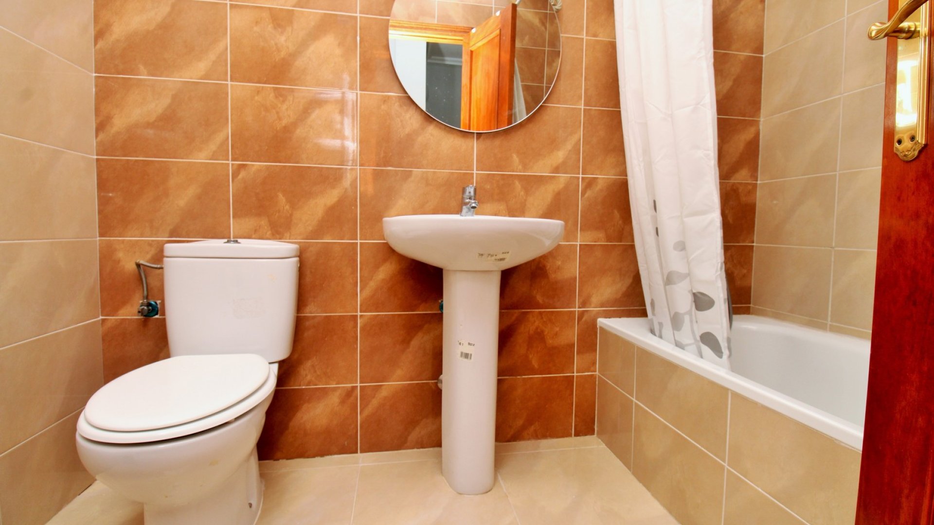 Resale - Townhouse -
San Miguel de Salinas