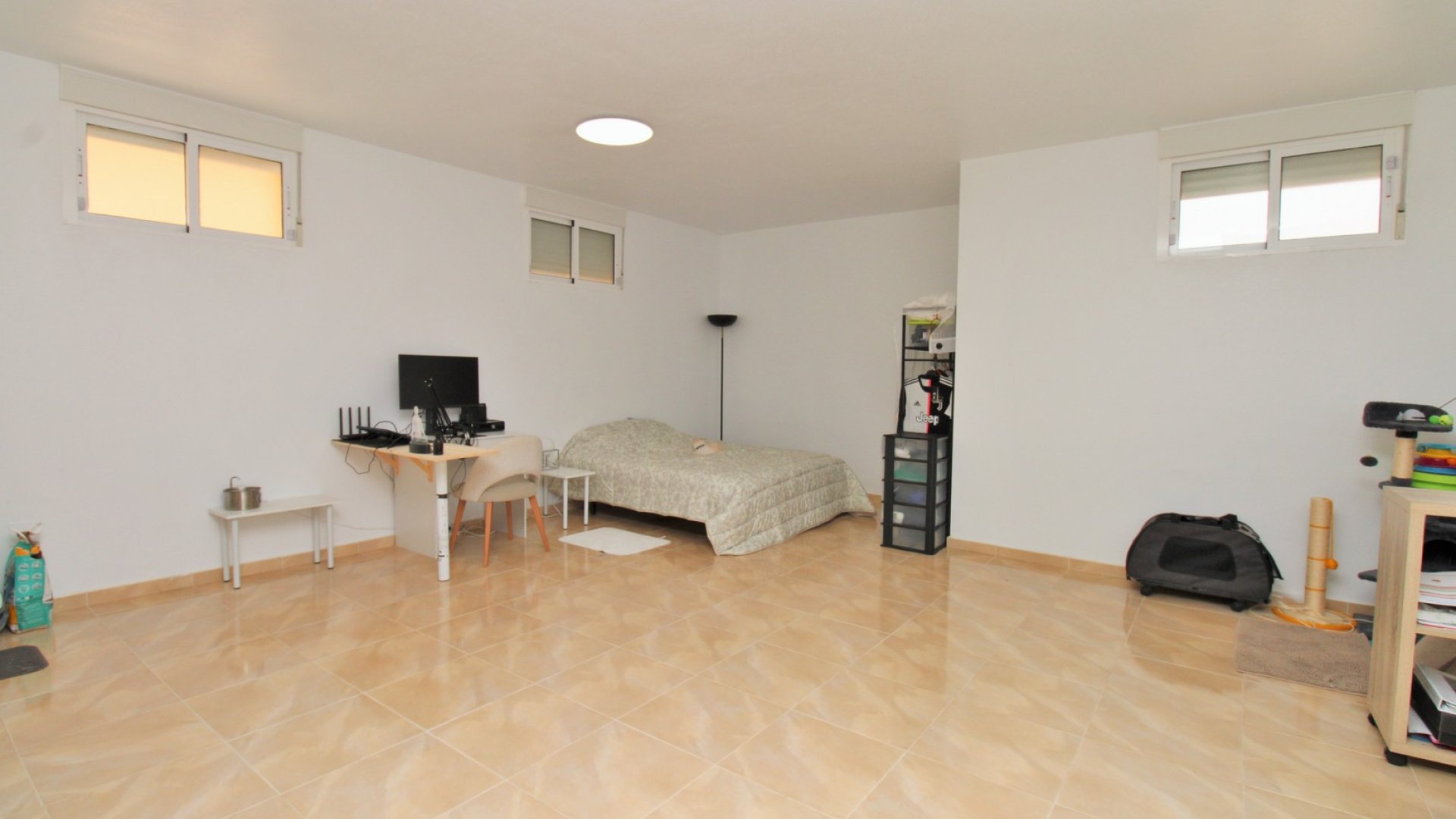 Resale - Townhouse -
San Miguel de Salinas