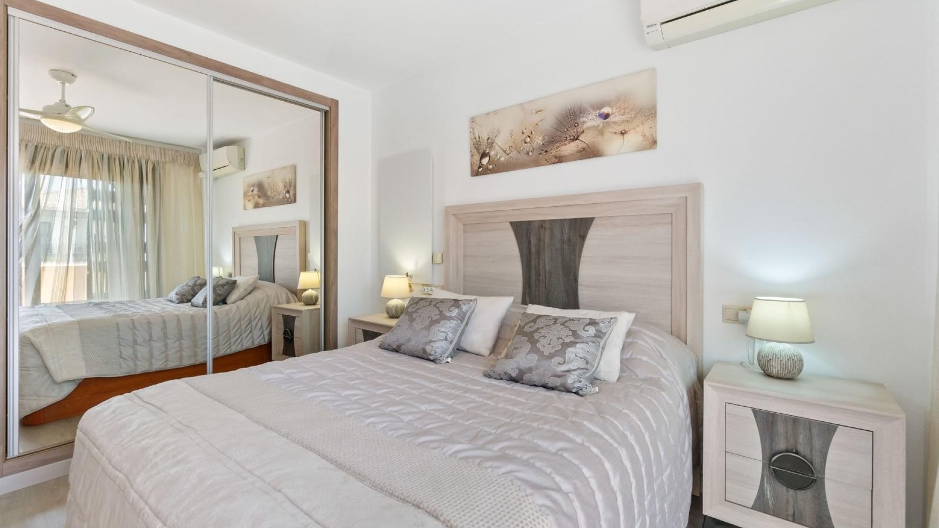 Resale - Townhouse -
Torrevieja - Aguas Nuevas