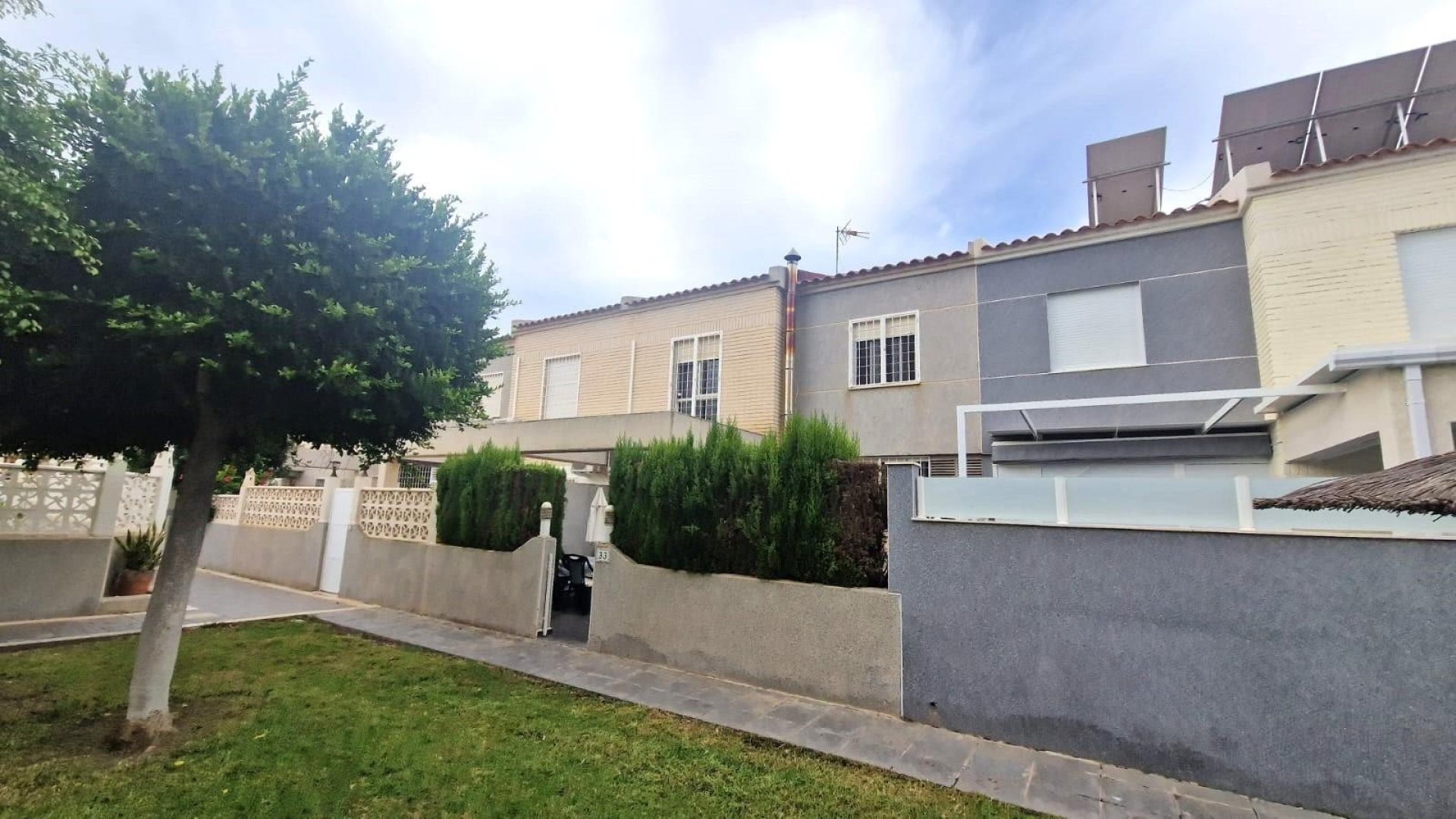 Resale - Townhouse -
Torrevieja - Aguas Nuevas