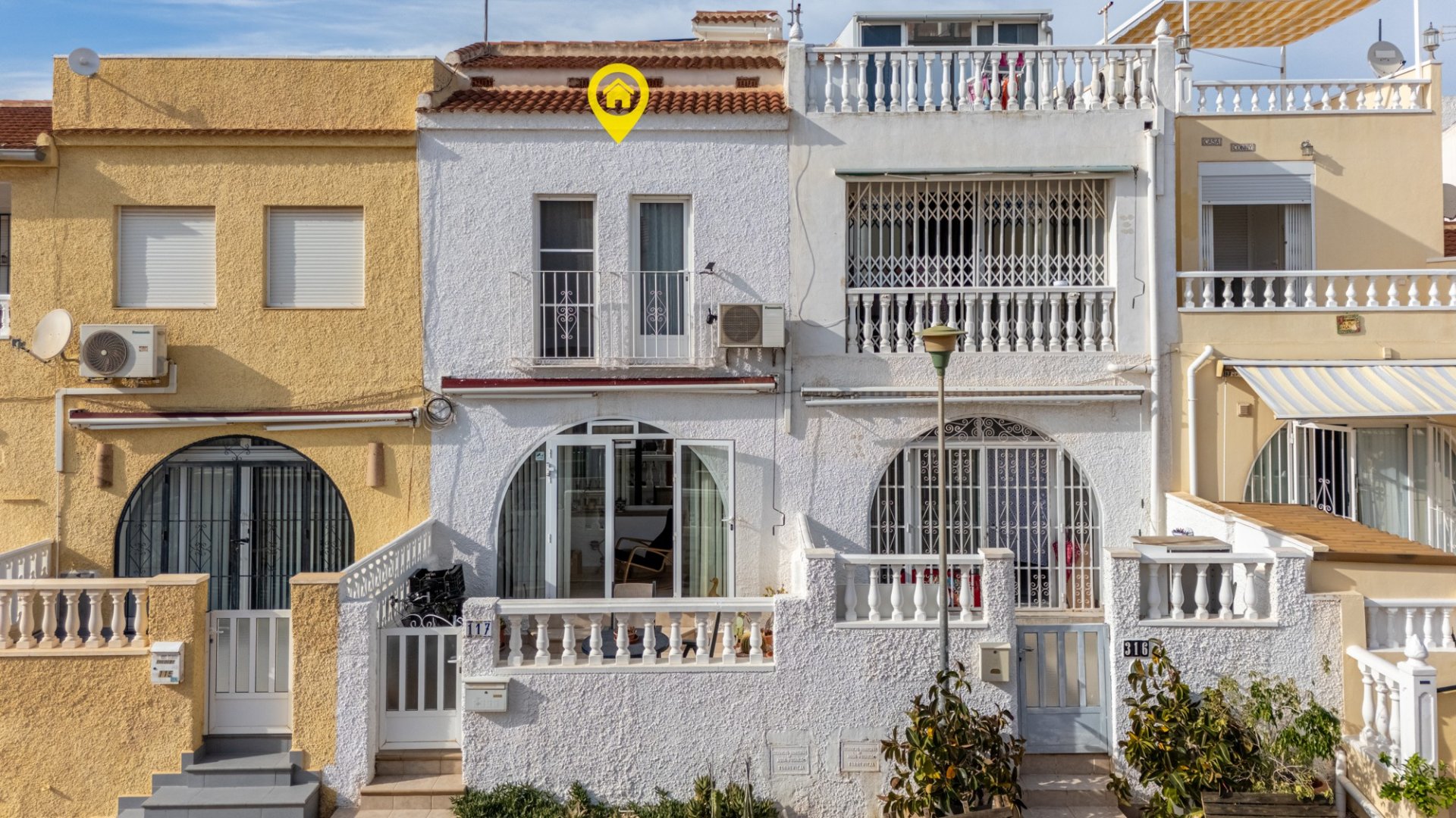Resale - Townhouse -
Torrevieja - La Siesta