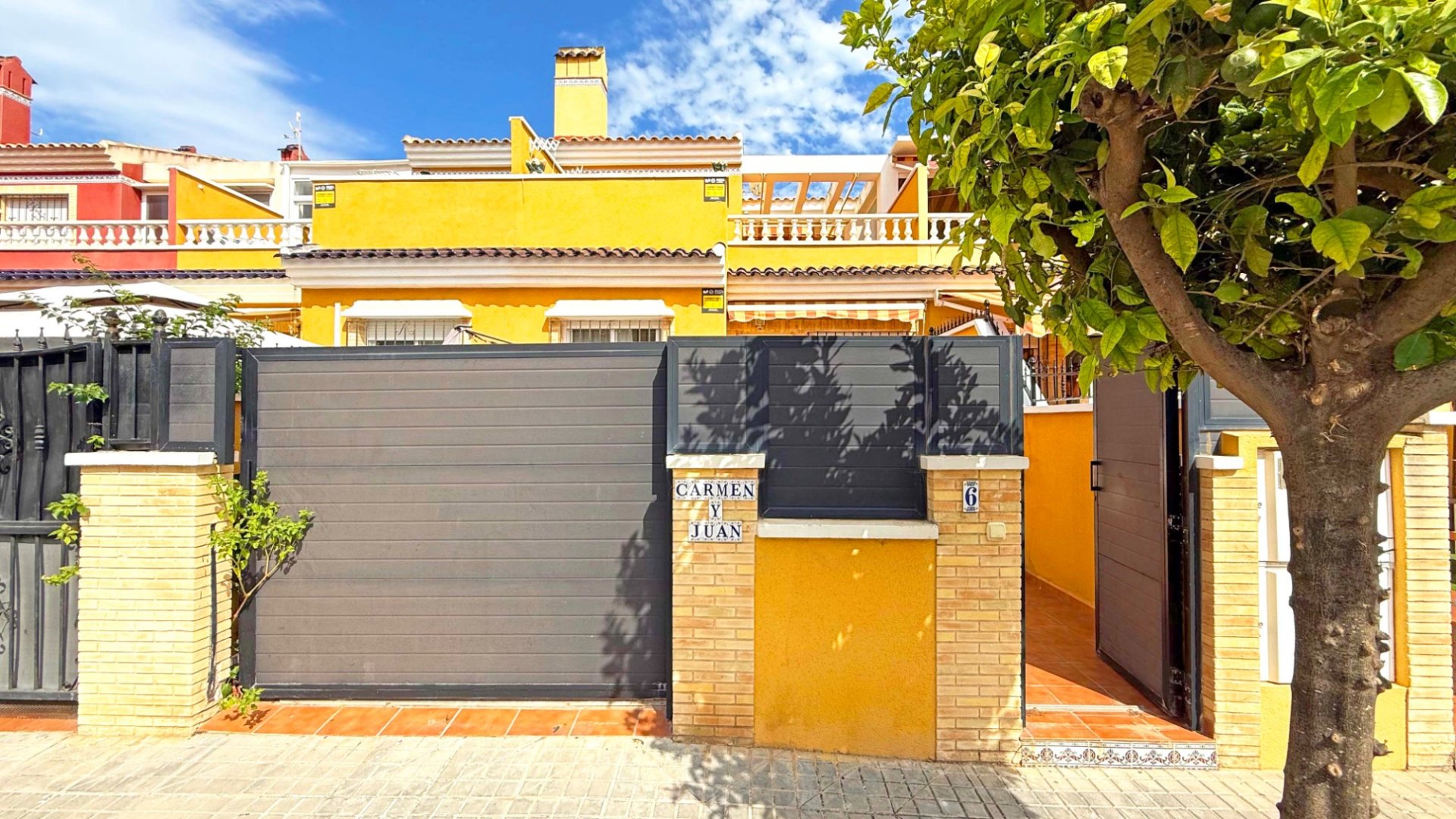 Resale - Townhouse -
Torrevieja - La Siesta