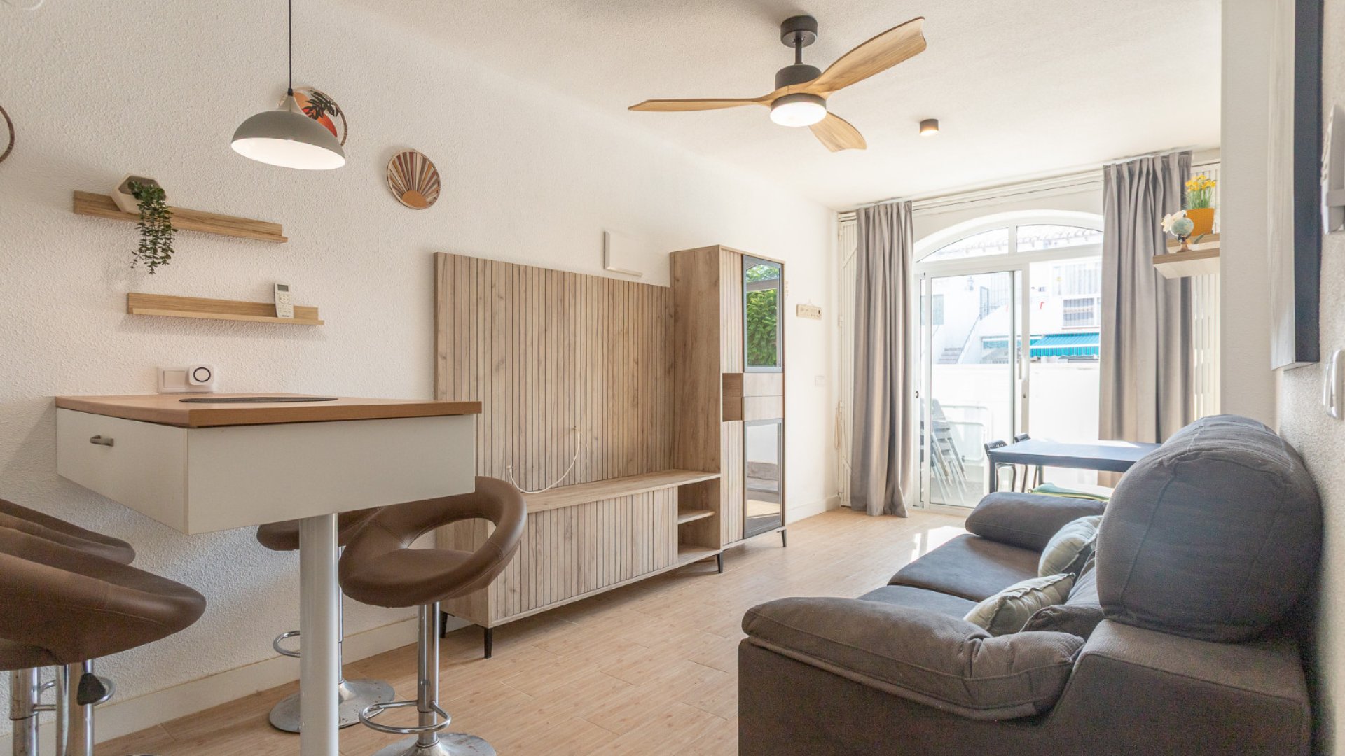 Resale - Townhouse -
Torrevieja - Lago Jardin