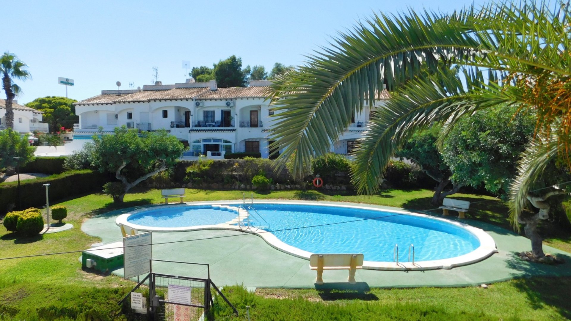 Resale - Townhouse -
Torrevieja - Lago Jardin