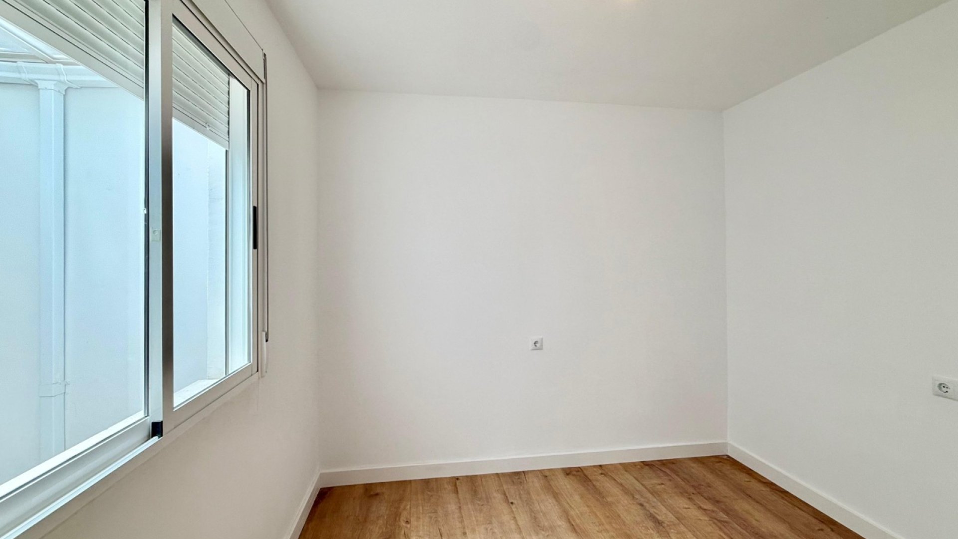 Resale - Townhouse -
Torrevieja - Parque de las Naciones