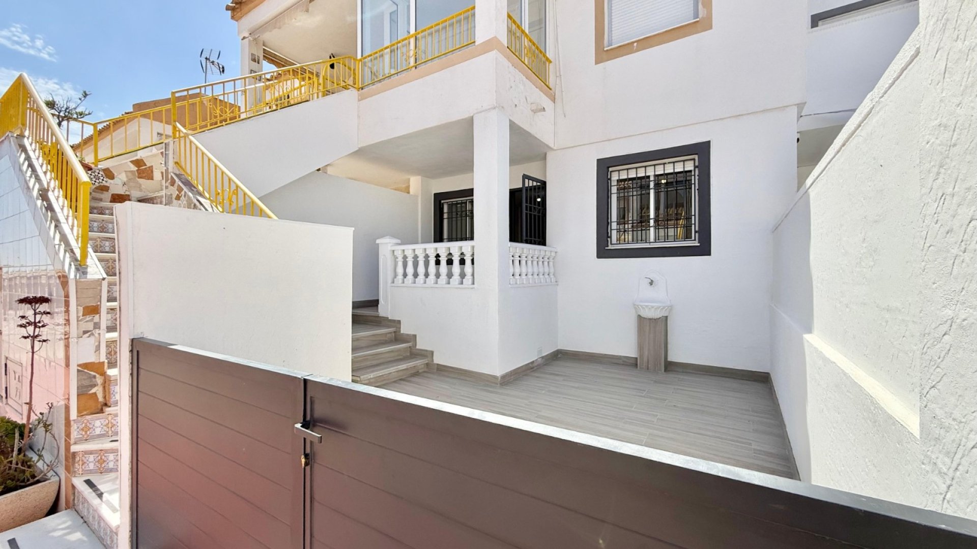 Resale - Townhouse -
Torrevieja - Parque de las Naciones