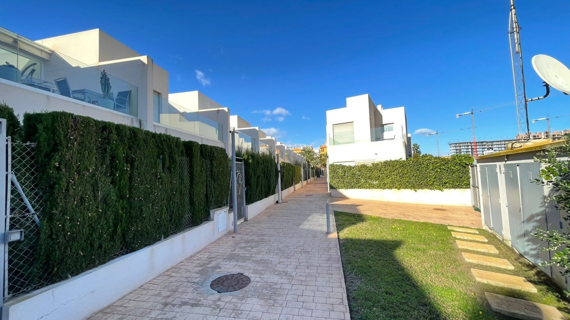 Resale - Townhouse -
Torrevieja - Punta Prima