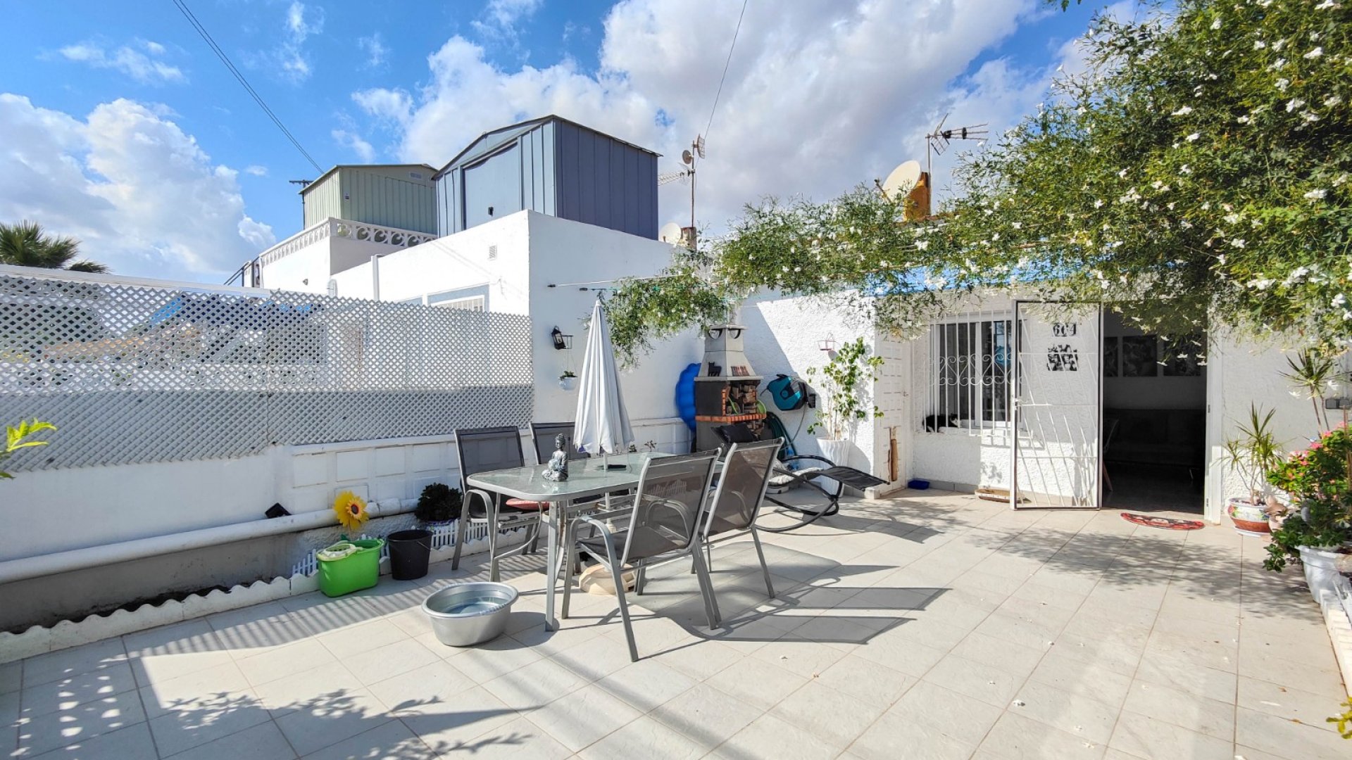 Resale - Townhouse -
Torrevieja - Torreta - Salado