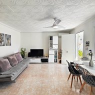 Resale - Townhouse -
Torrevieja - Torreta - Salado