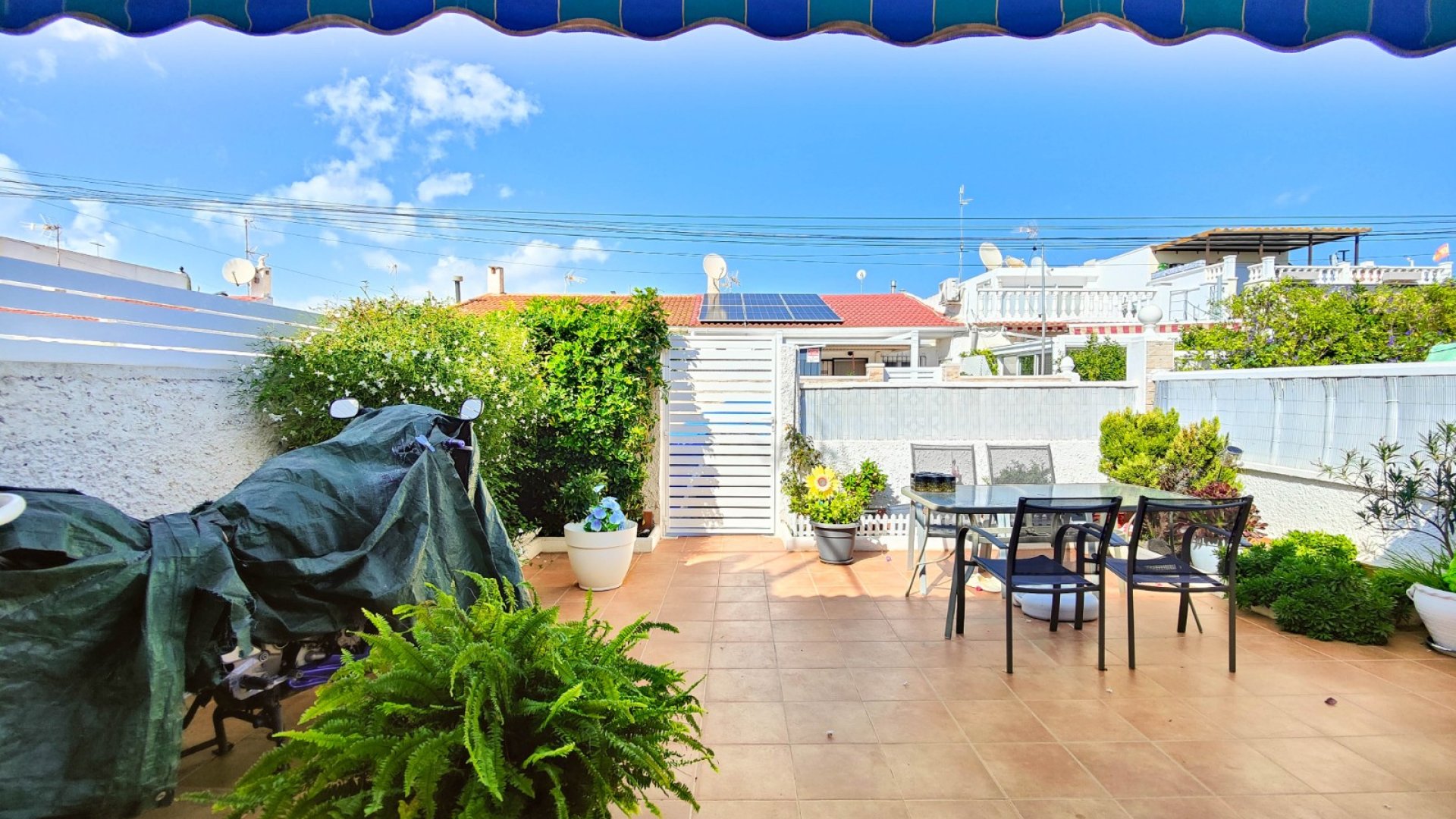 Resale - Townhouse -
Torrevieja - Torreta - Salado