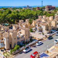Resale - Townhouse -
Villamartín - Costa Blanca
