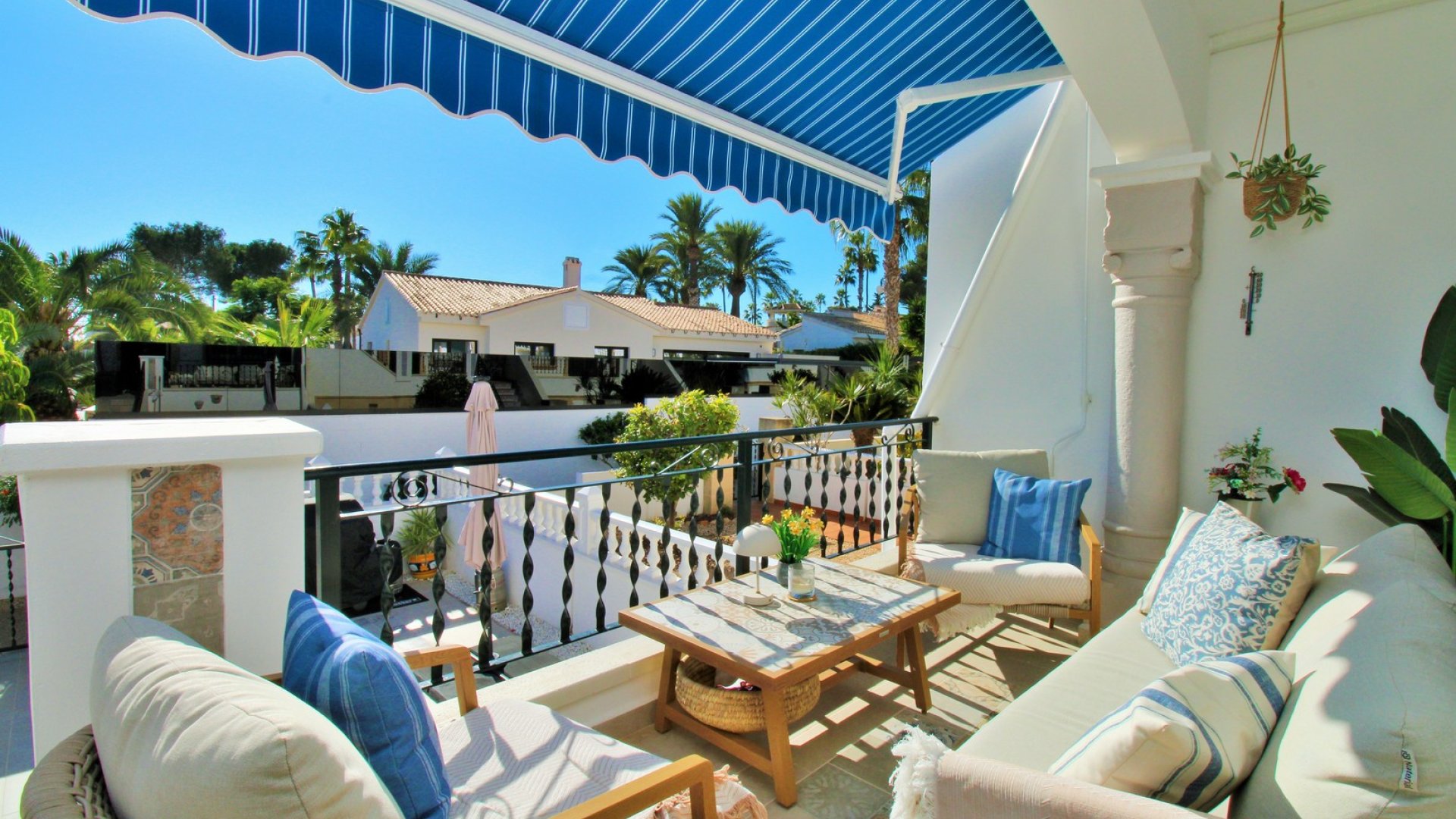 Resale - Townhouse -
Villamartín - Las Violetas