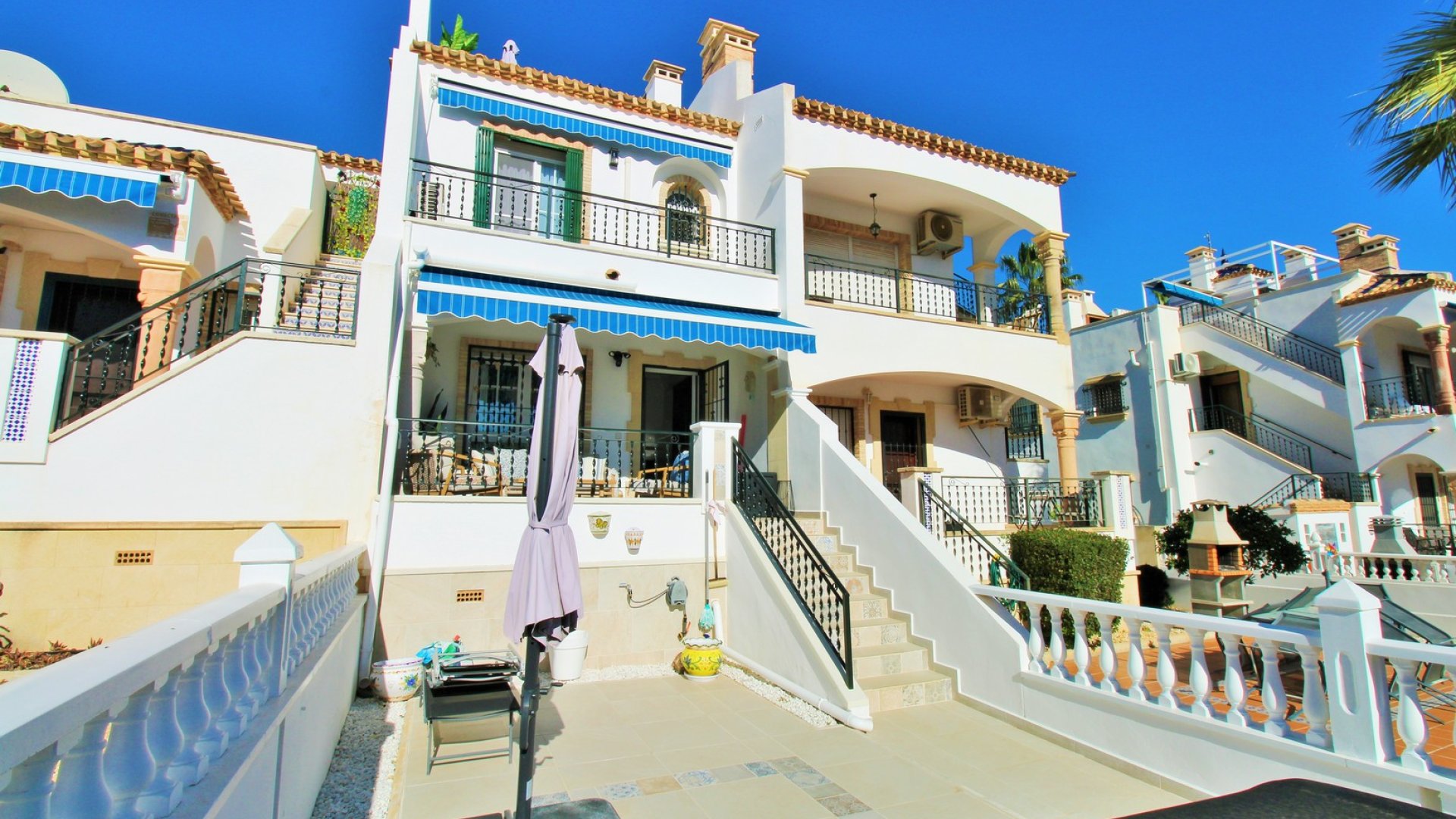 Resale - Townhouse -
Villamartín - Las Violetas