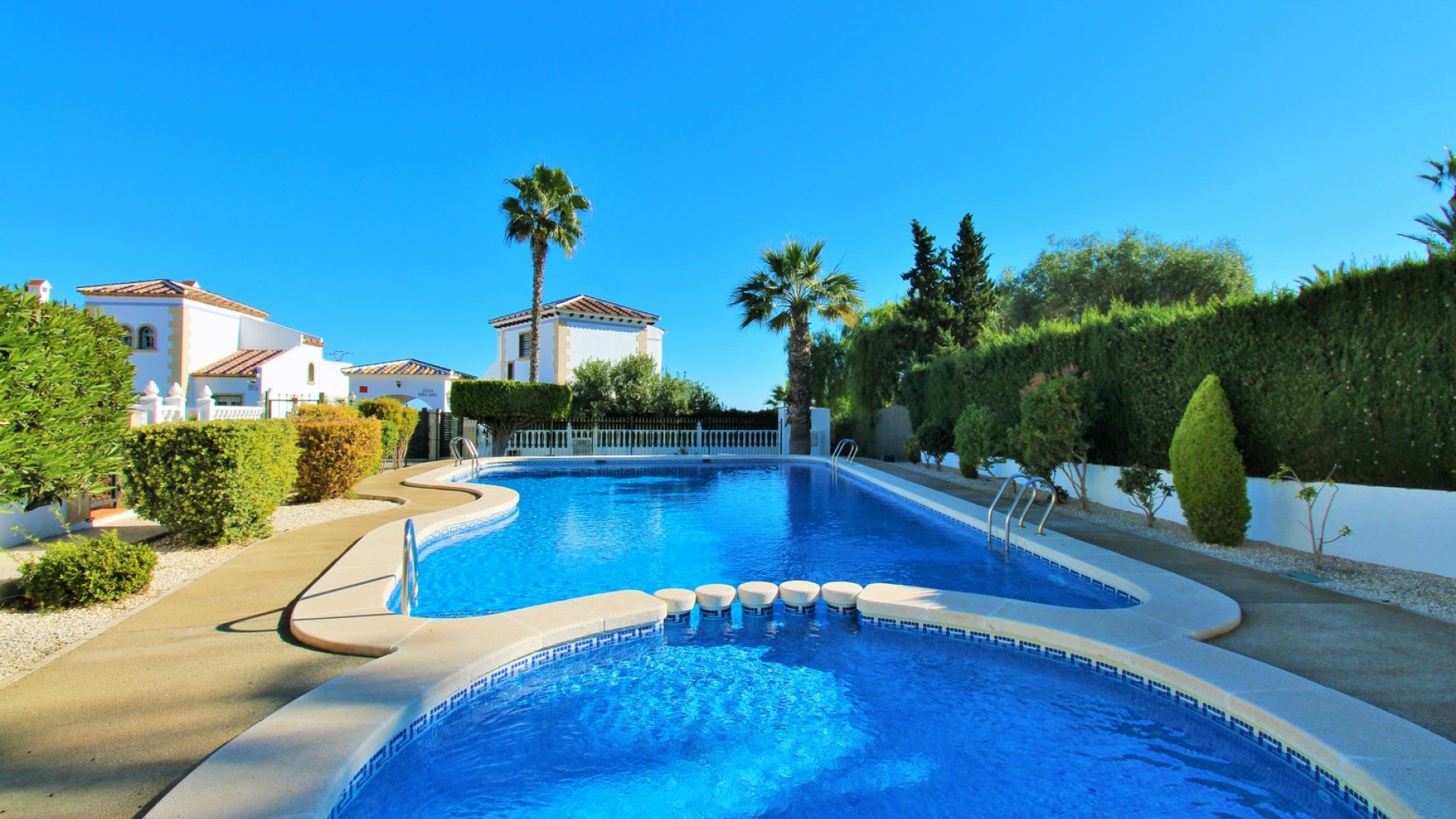 Resale - Townhouse -
Villamartín - Las Violetas