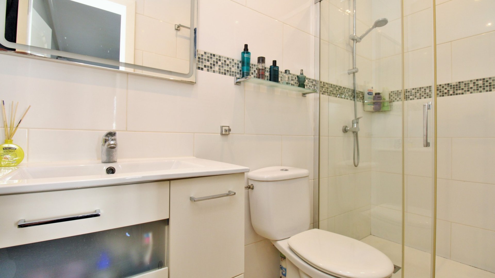 Resale - Townhouse -
Villamartín - PAU 8