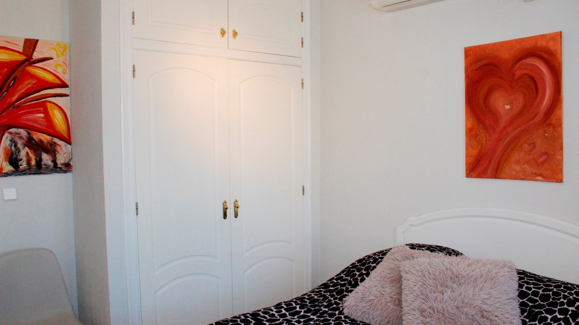 Resale - Townhouse -
Villamartín - PAU 8