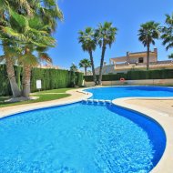 Resale - Townhouse -
Villamartín - PAU 8