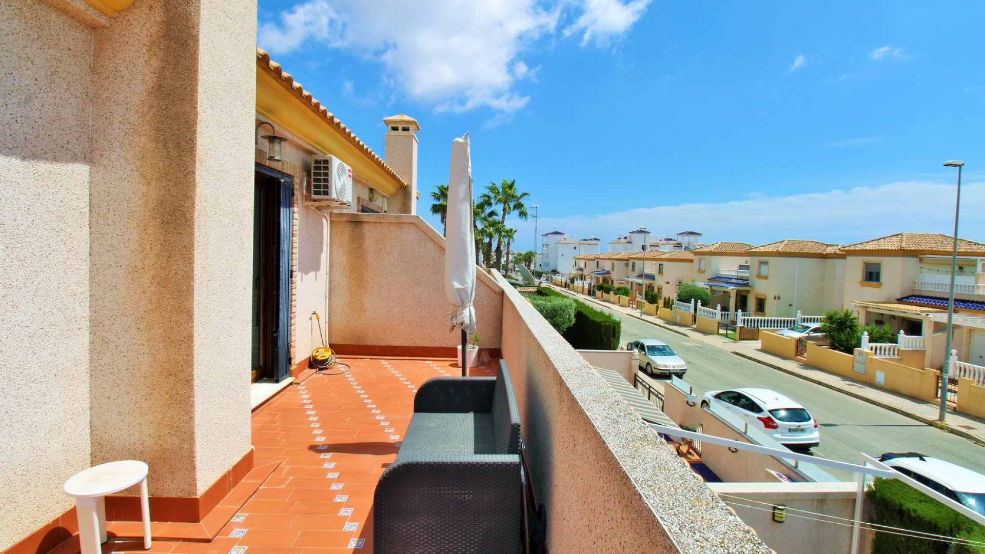 Resale - Townhouse -
Villamartín - PAU 8