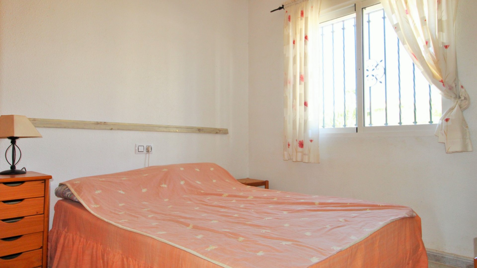 Resale - Townhouse -
Villamartín