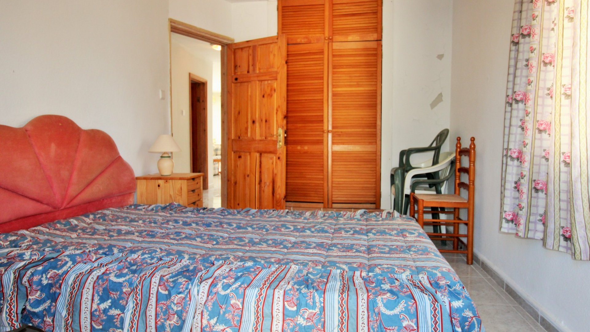 Resale - Townhouse -
Villamartín