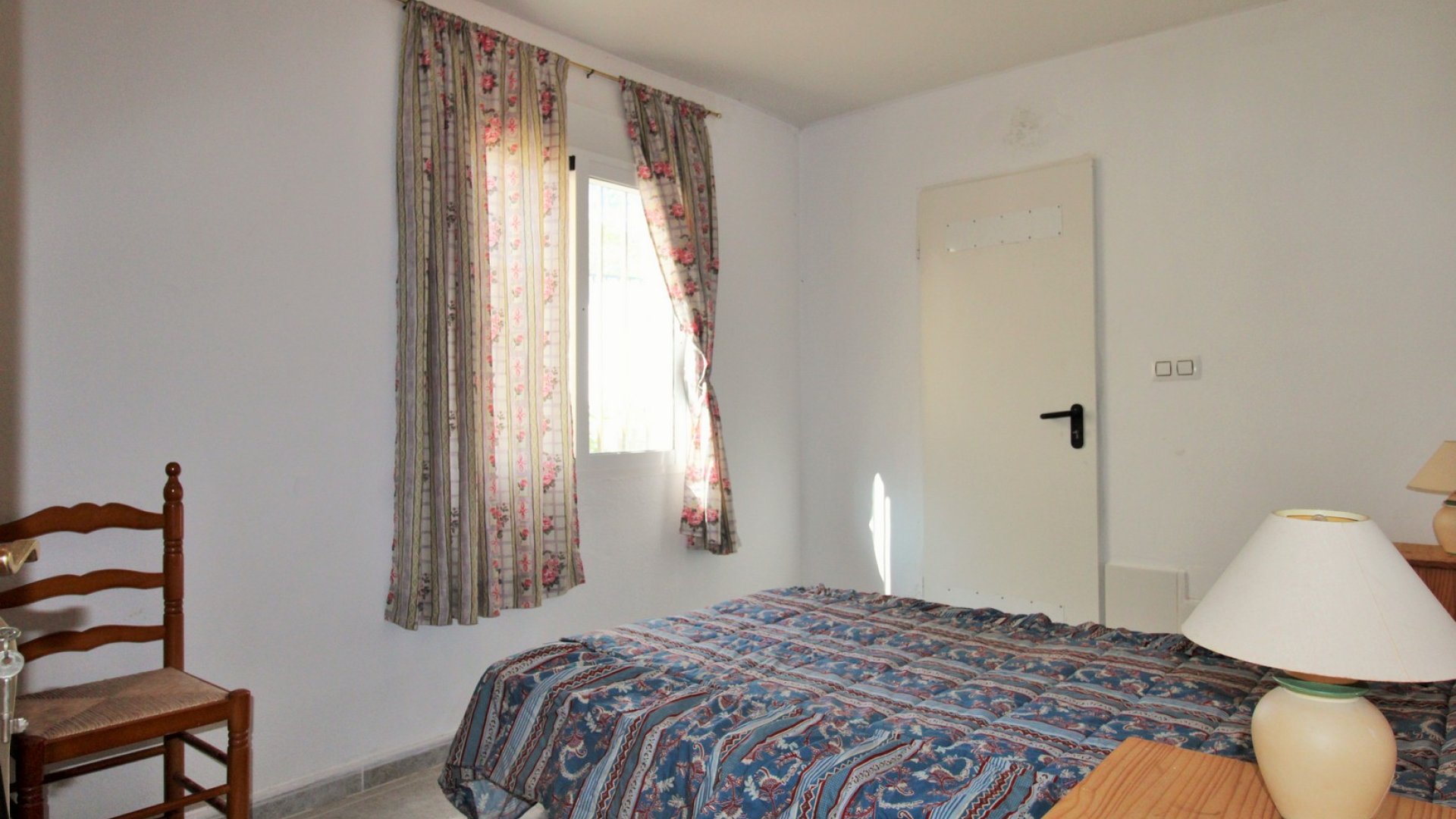 Resale - Townhouse -
Villamartín