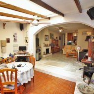 Resale - Townhouse -
Villamartín