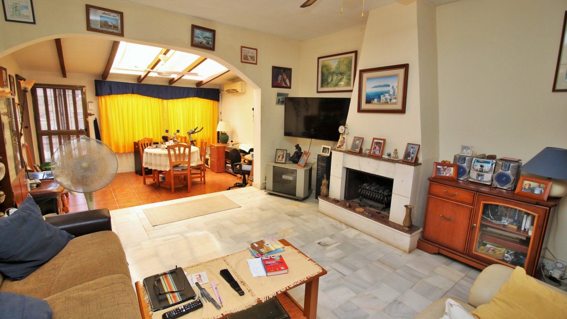 Resale - Townhouse -
Villamartín