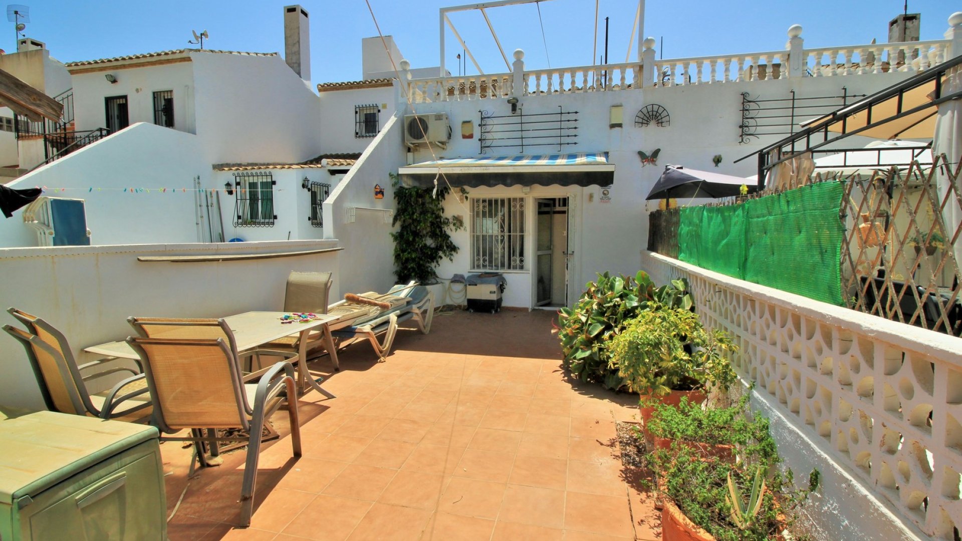 Resale - Townhouse -
Villamartín