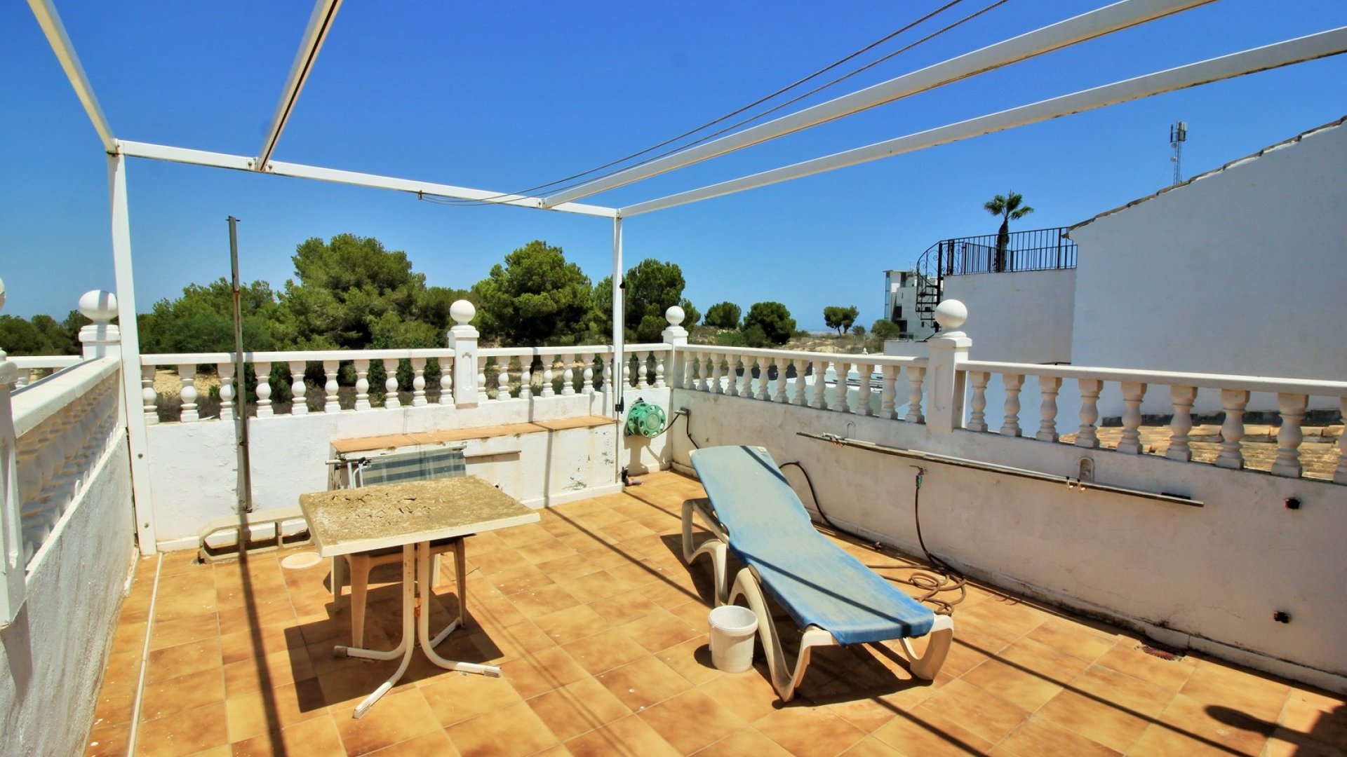 Resale - Townhouse -
Villamartín