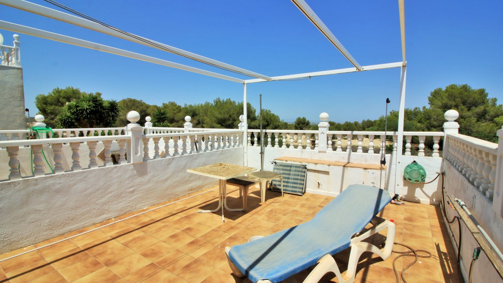 Resale - Townhouse -
Villamartín