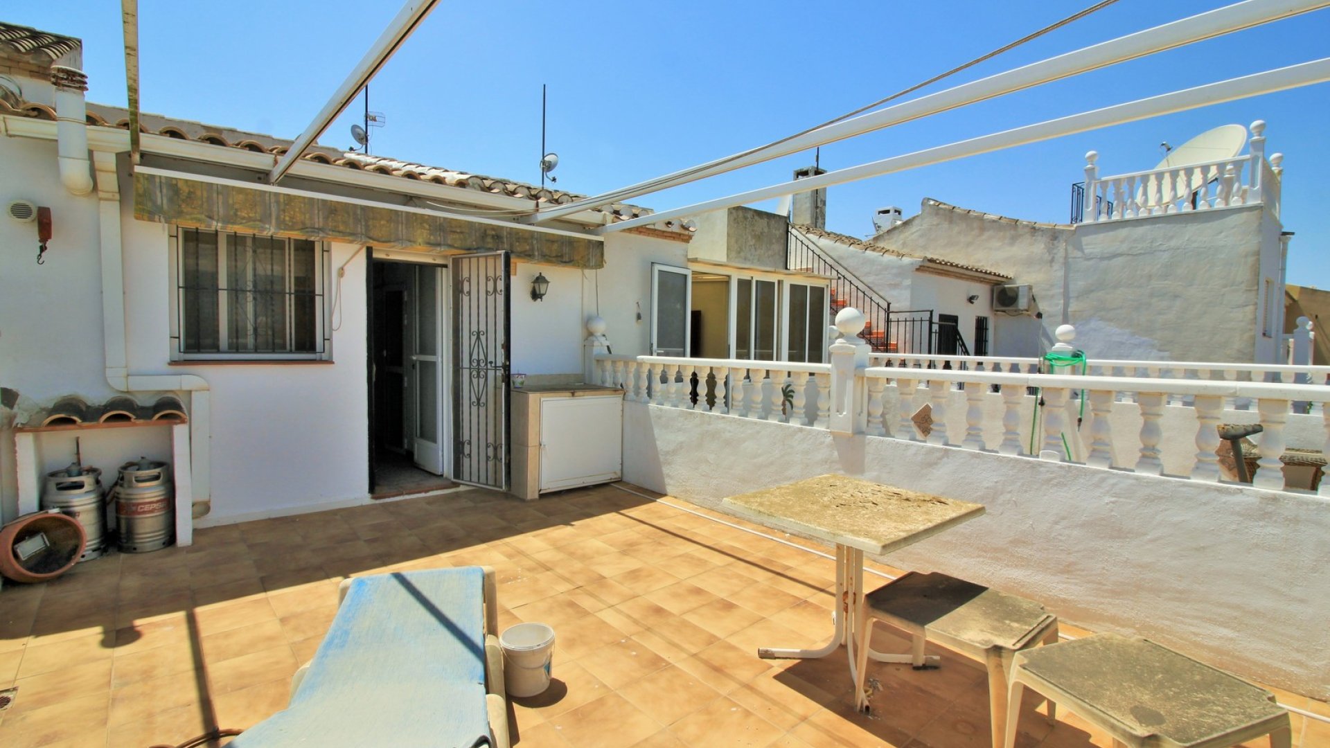 Resale - Townhouse -
Villamartín