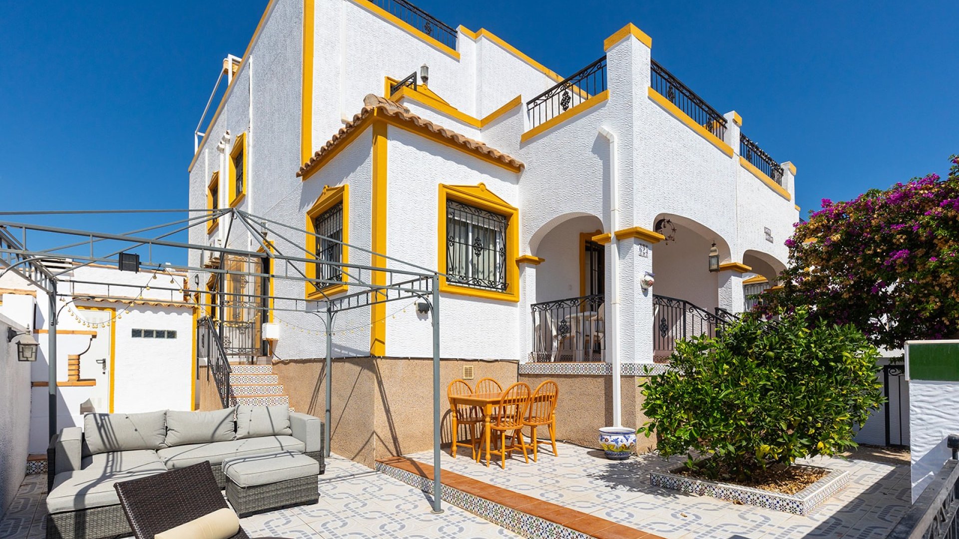 Resale - Townhouse -
Vistabella - Vistabella Golf