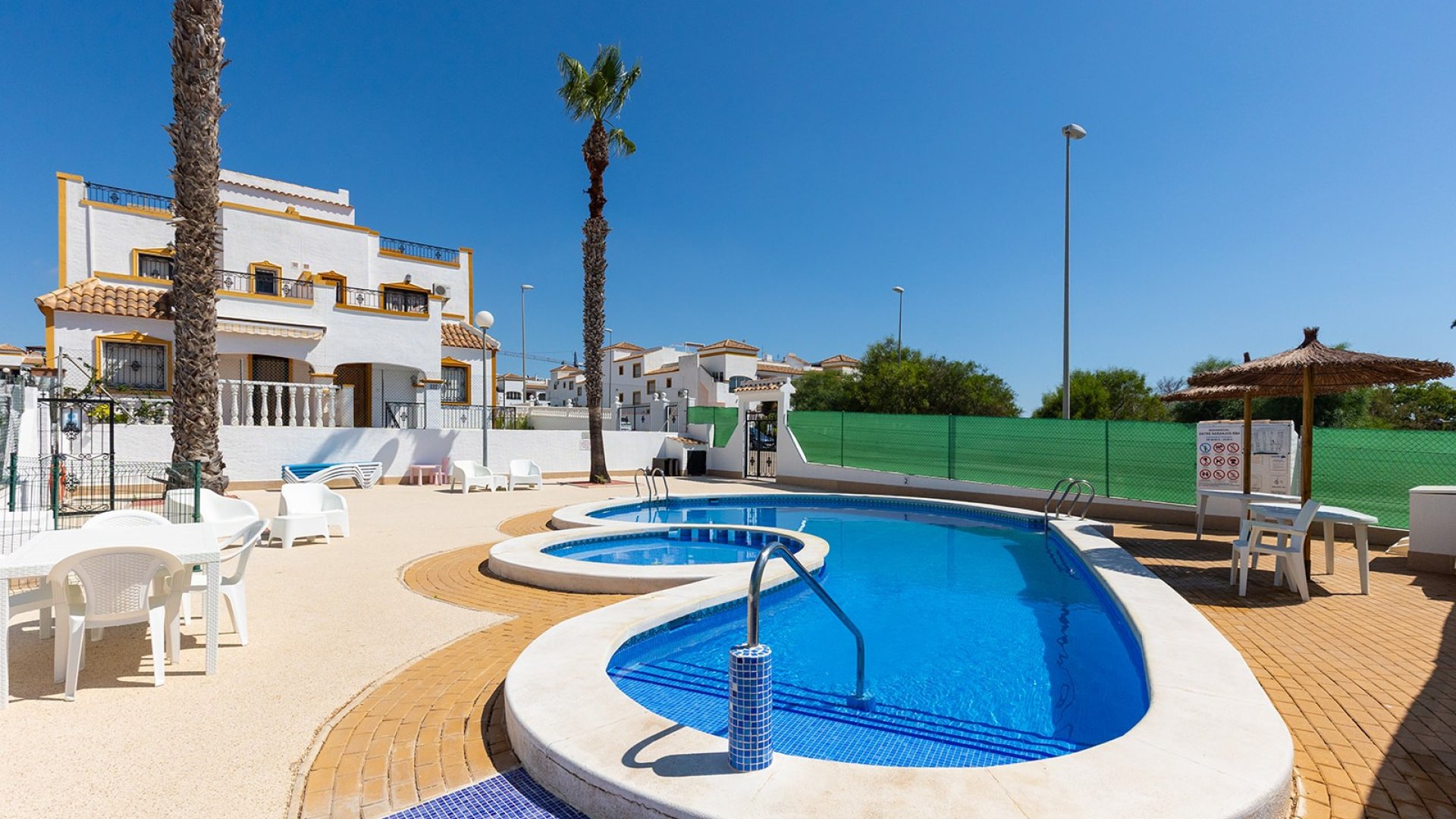 Resale - Townhouse -
Vistabella - Vistabella Golf