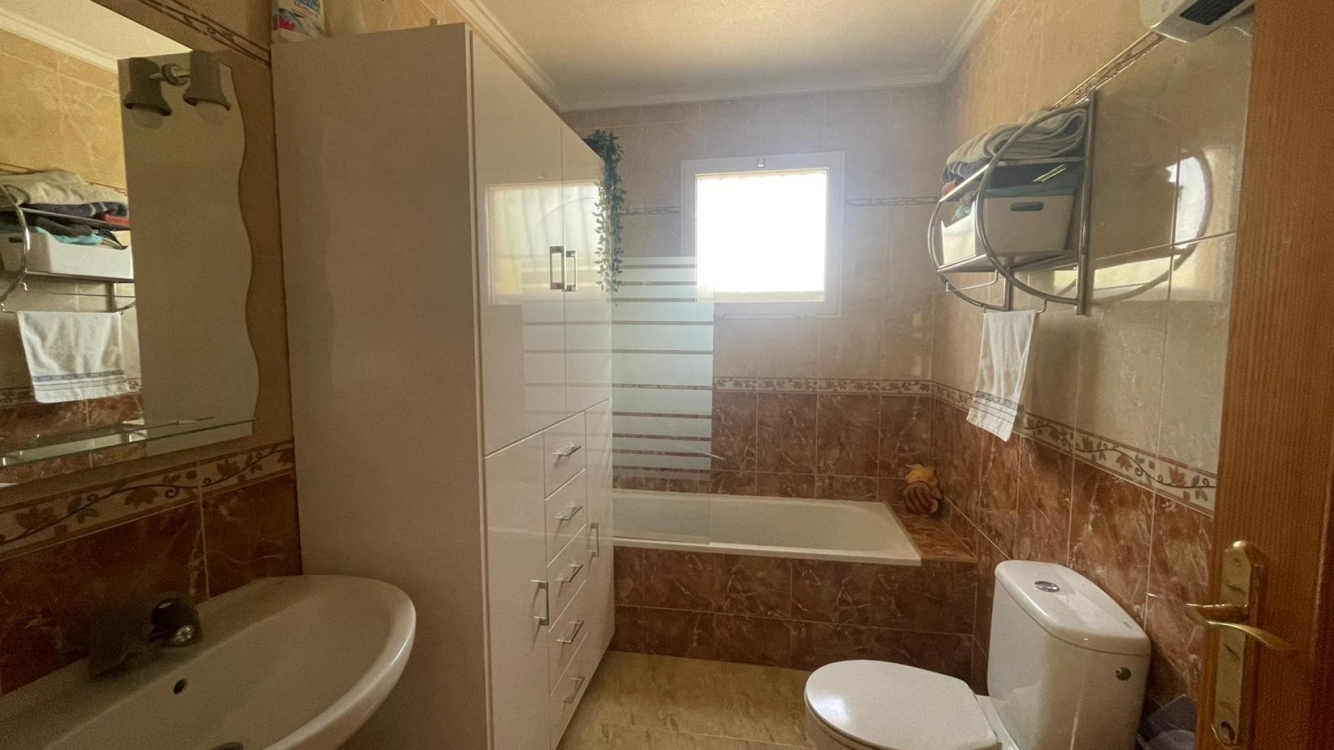 Resale - Villa -
Abanilla