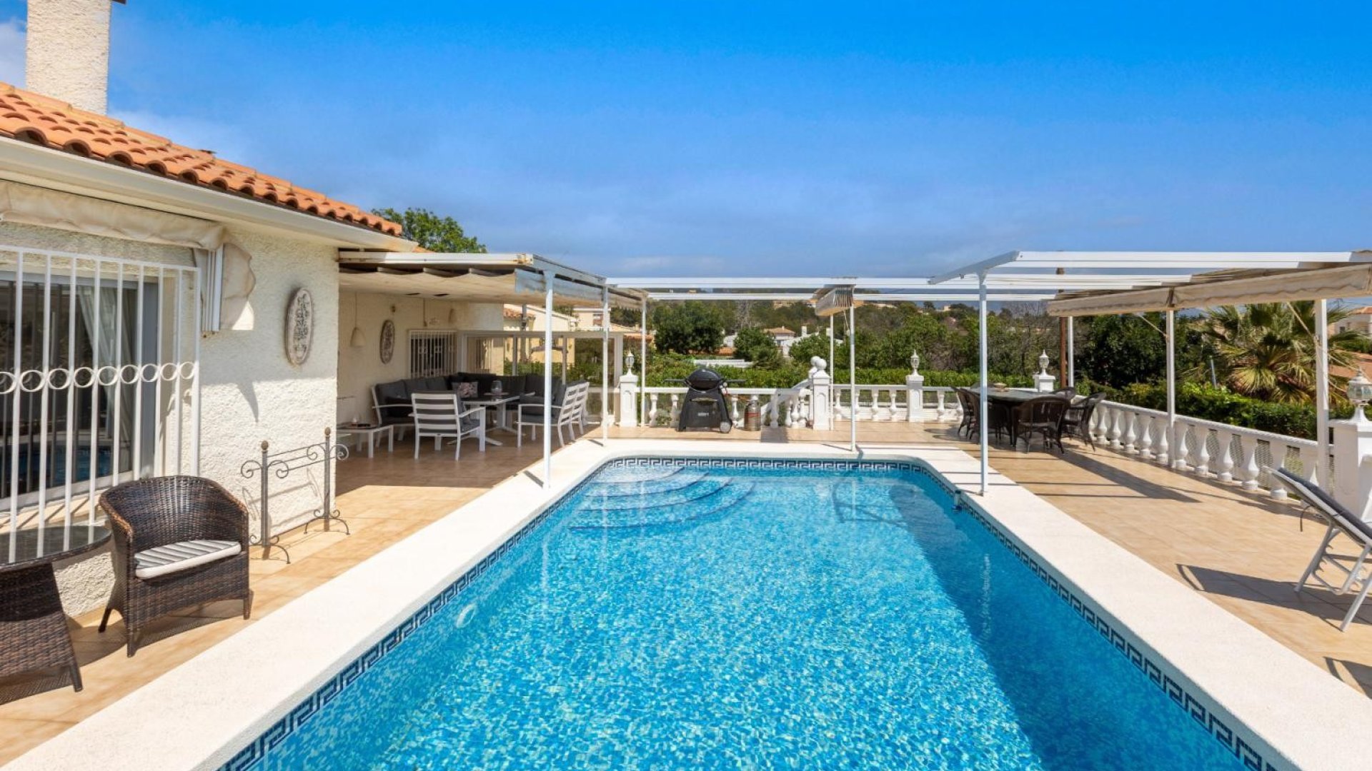 Resale - Villa -
Alfas del Pí