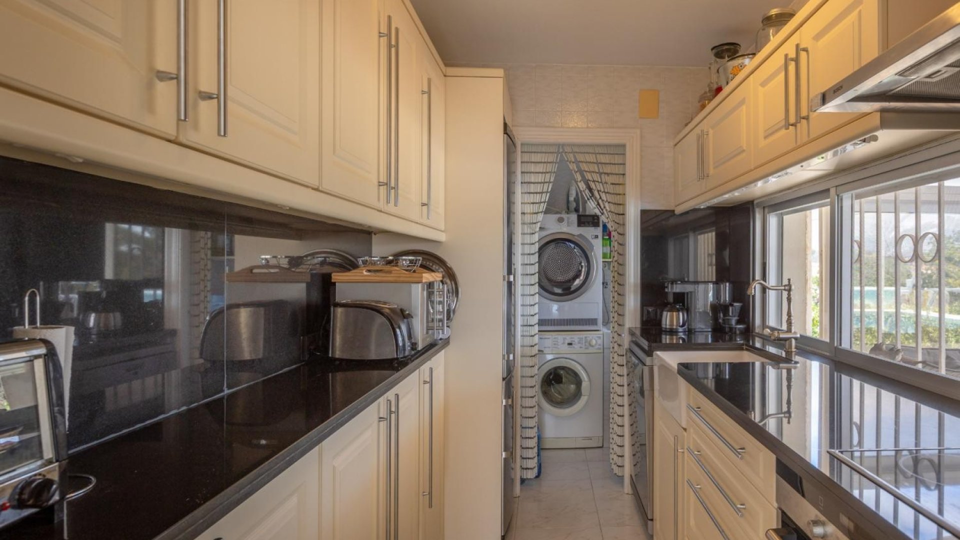 Resale - Villa -
Alfas del Pí