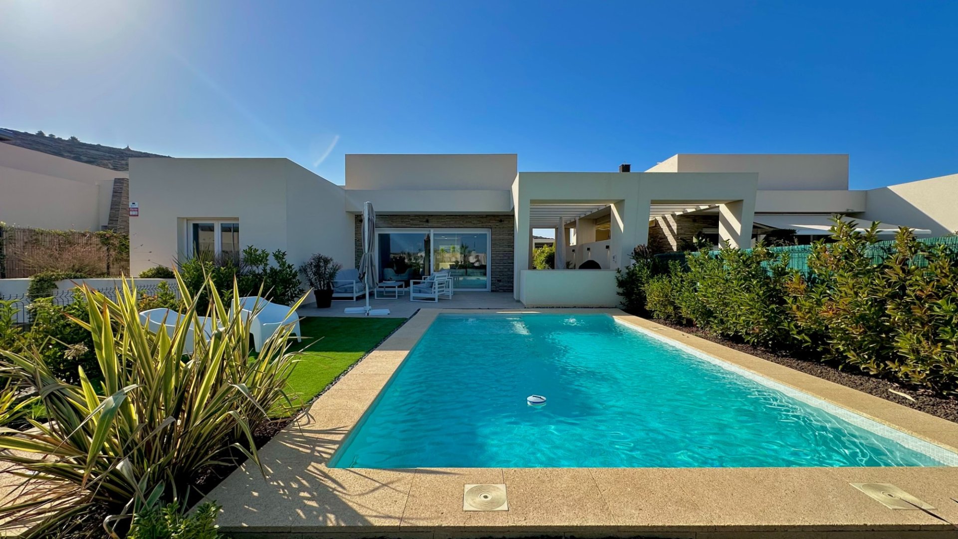 Resale - Villa -
Algorfa - La finca Golf